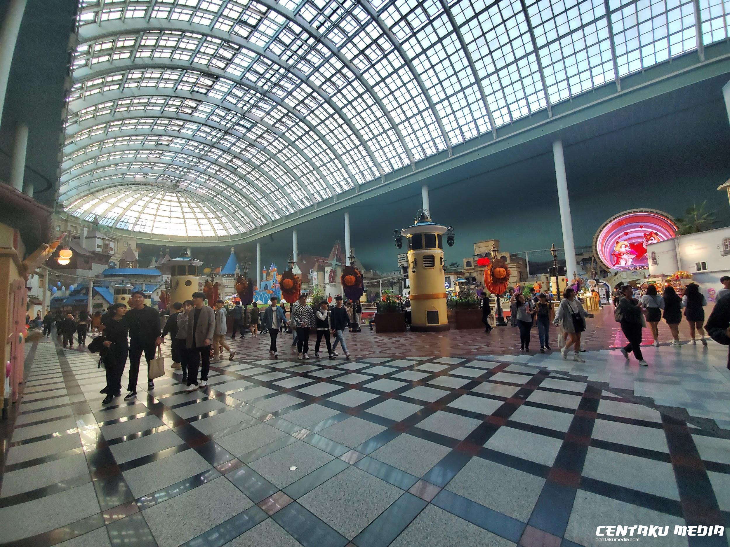 A view from inside Lotte World